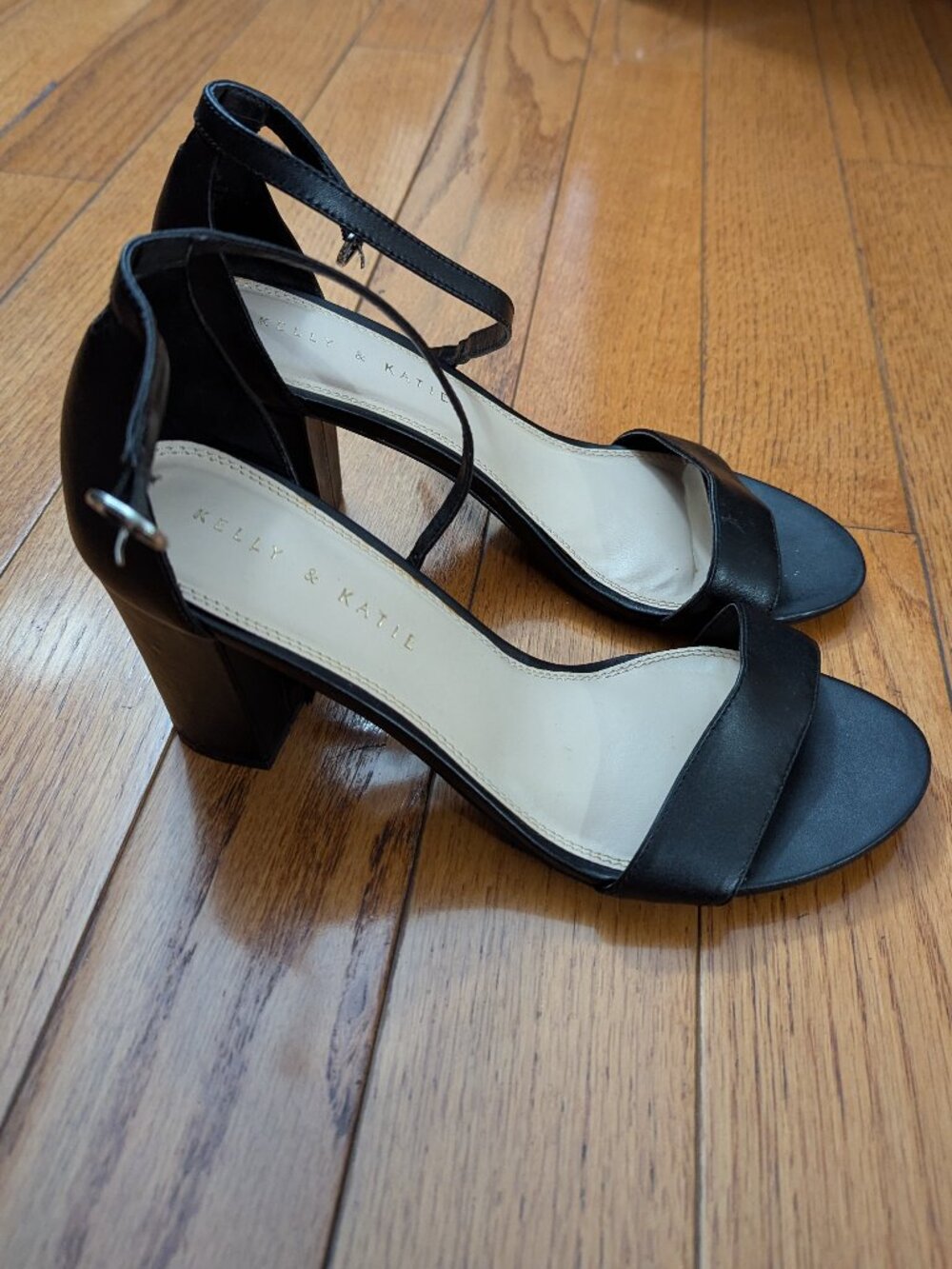 Kelly & Katie Hailee Sandal Black Size 9